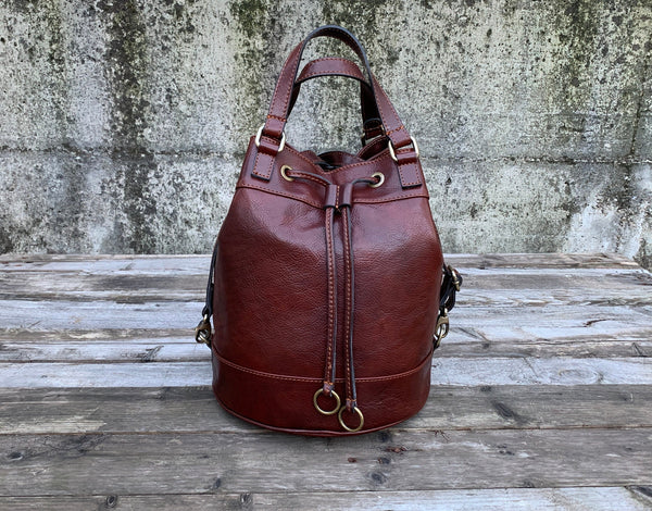 woman leather Bag / Backpack