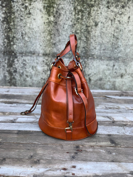 woman leather Bag / Backpack