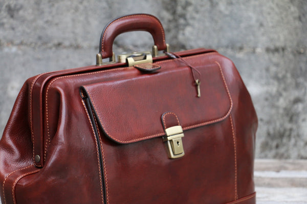 LEATHER DOCTOR BAG